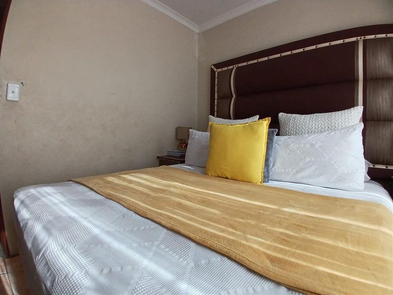 House For Sale in Madadeni A, Madadeni, Newcastle, KwaZulu Natal - Photo 5