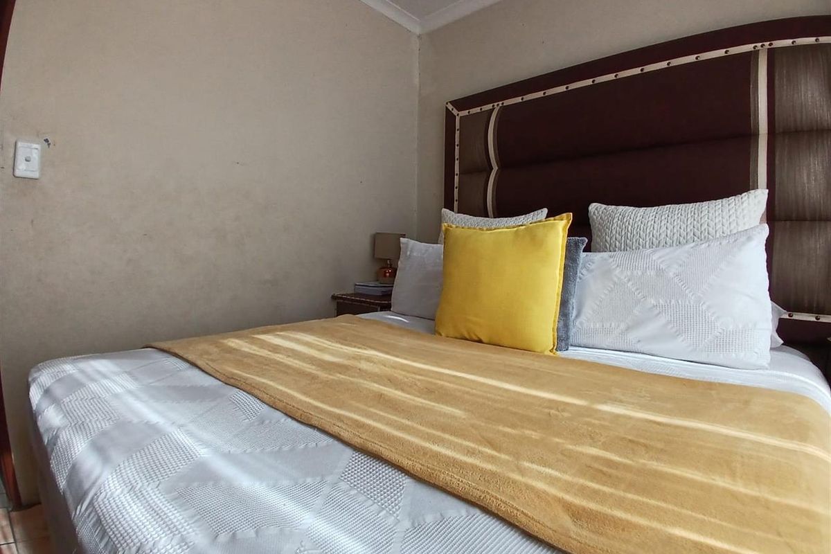 House For Sale in Madadeni A, Madadeni, Newcastle, KwaZulu Natal - Photo 5