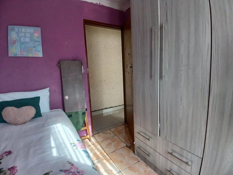 House For Sale in Madadeni A, Madadeni, Newcastle, KwaZulu Natal - Photo 4