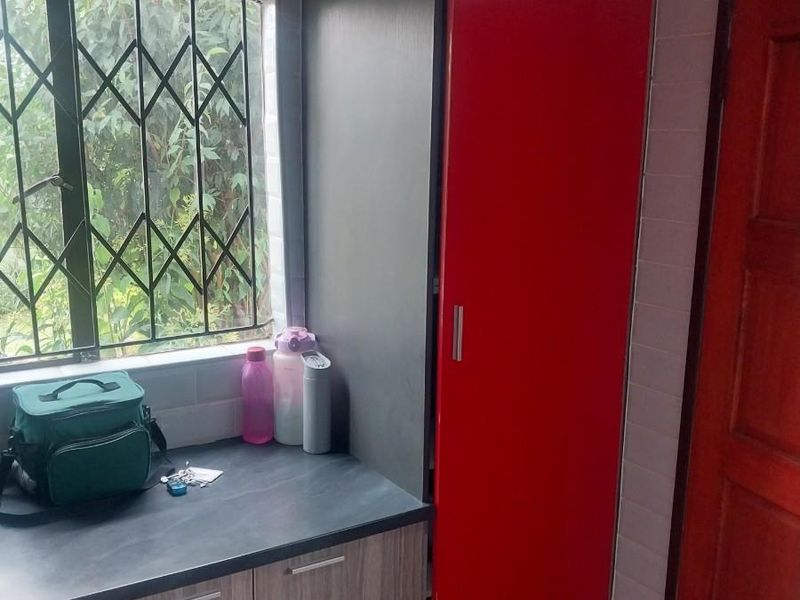 2 Bedroom House For Sale in Protea Glen, Soweto - Photo 8