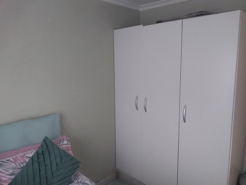 2 Bedroom House For Sale in Protea Glen, Soweto - Photo 7