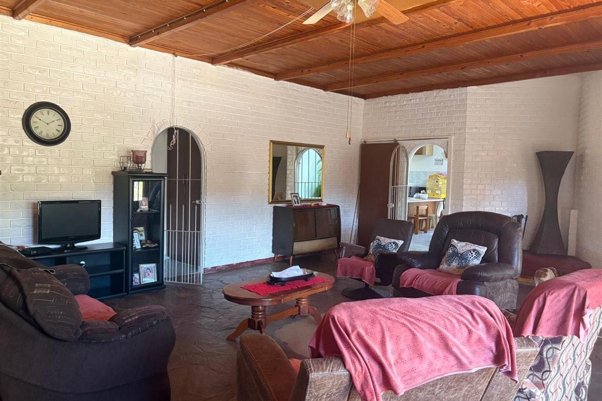 Elegant 4-Bedroom Home for Sale in Utrecht - Perfect for Retirement, Family Living and investment - Photo 5