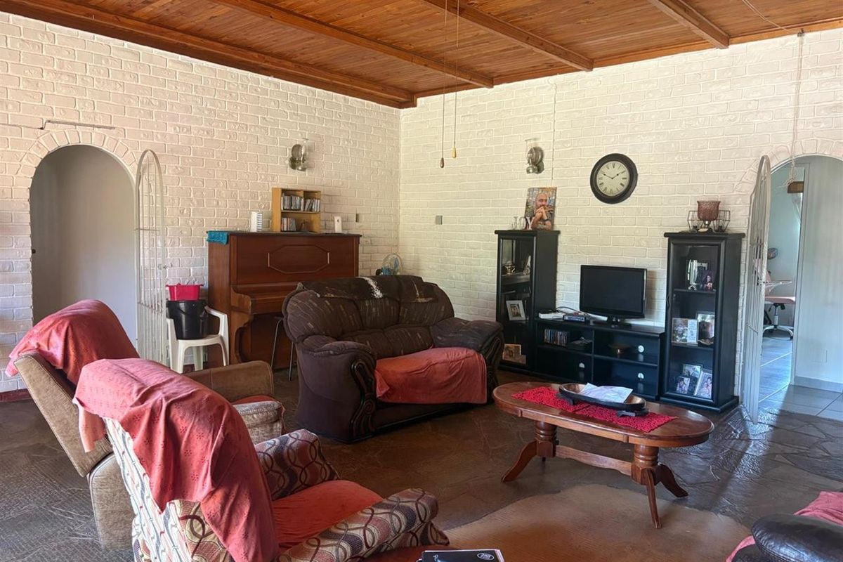 Elegant 4-Bedroom Home for Sale in Utrecht - Perfect for Retirement, Family Living and investment - Photo 4