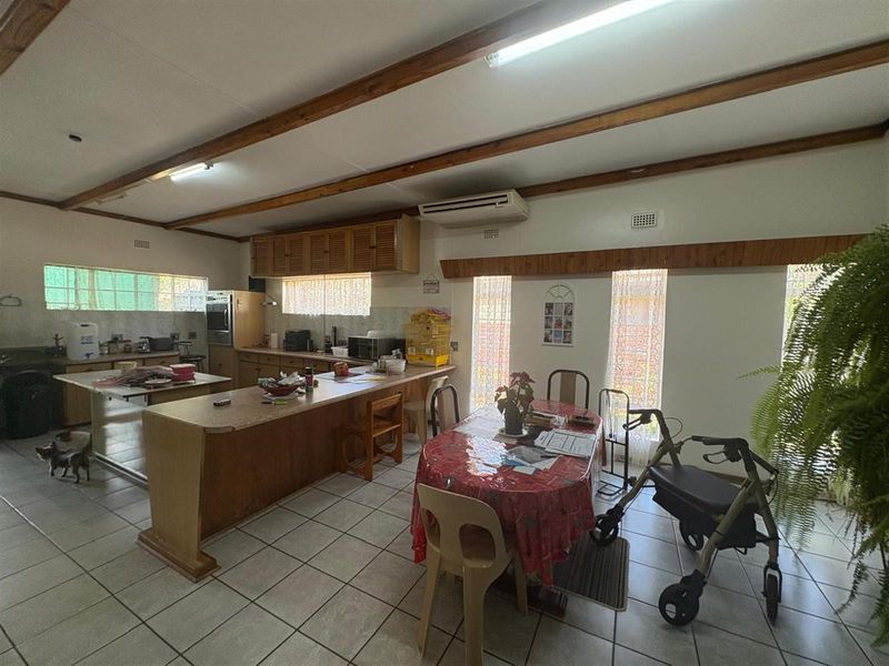 Elegant 4-Bedroom Home for Sale in Utrecht - Perfect for Retirement, Family Living and investment - Photo 7