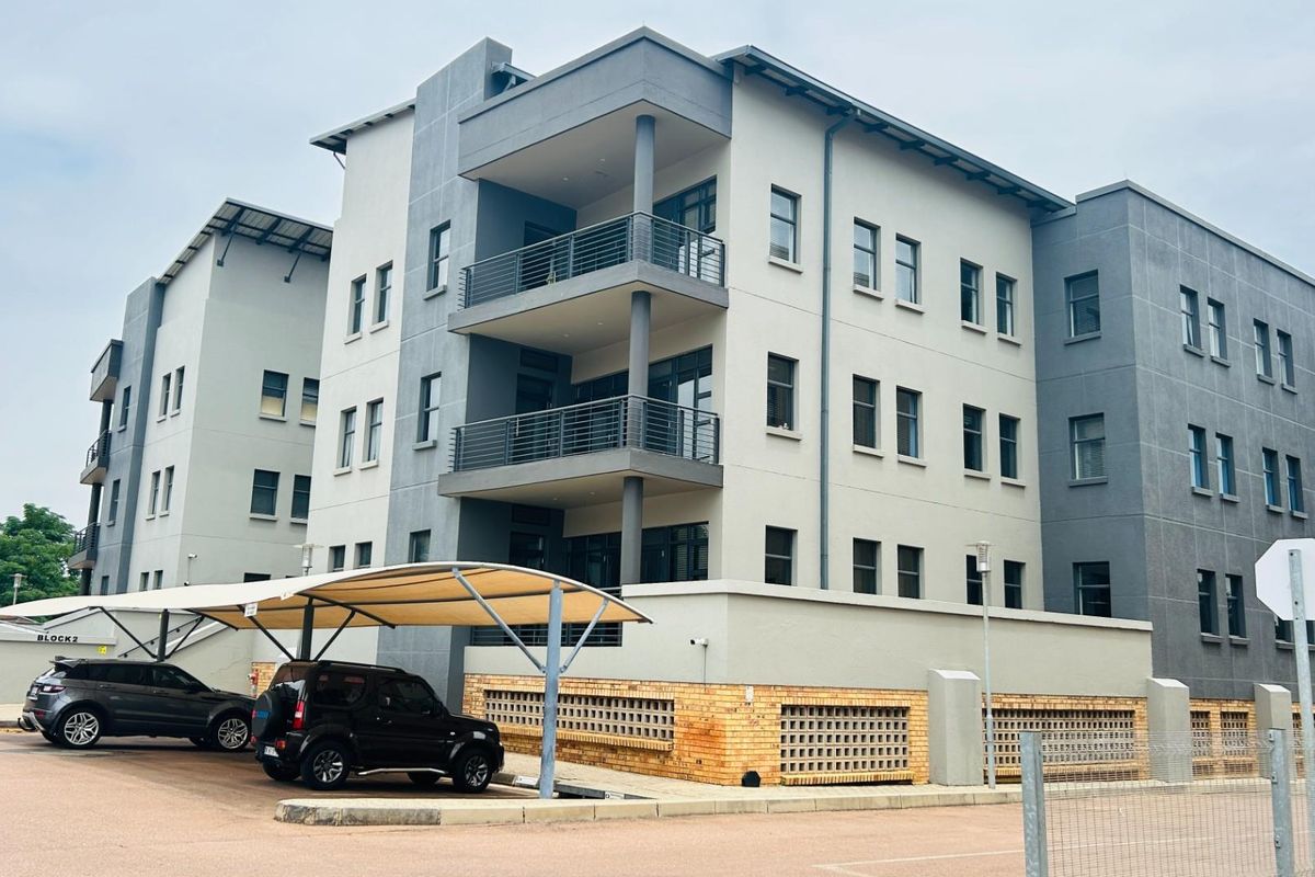 Premium Grade Commercial Property For Sale in Die Hoewes, Centurion - Photo 5