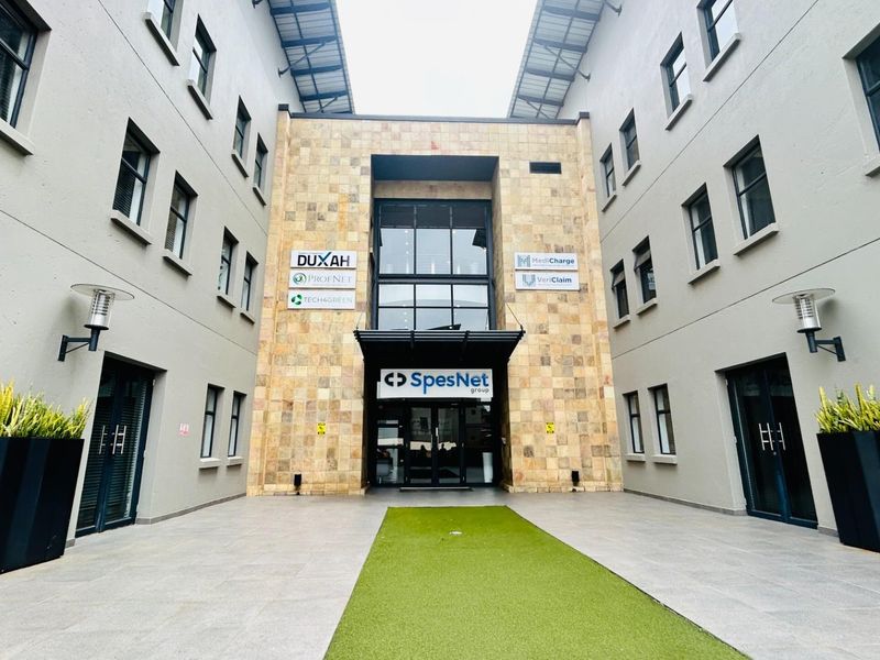 Premium Grade Commercial Property For Sale in Die Hoewes, Centurion - Photo 6