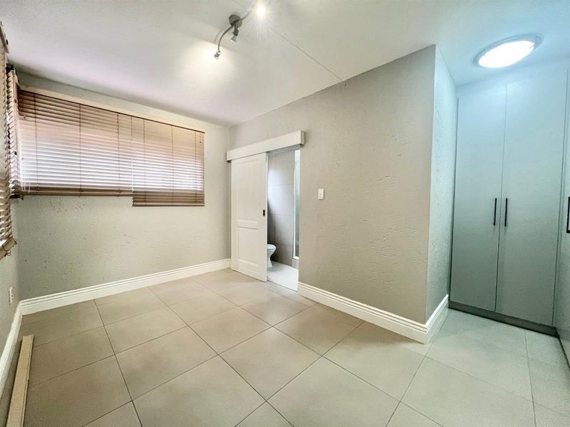 One-Bedroom Lock-Up-and-Go Garden Apartment in Prime Morningside - Photo 9