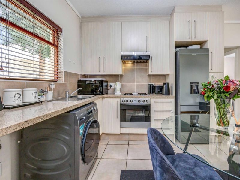 Beautiful One Bedroom Garden Apartment In Cara Bianca, Broadacres - Photo 8