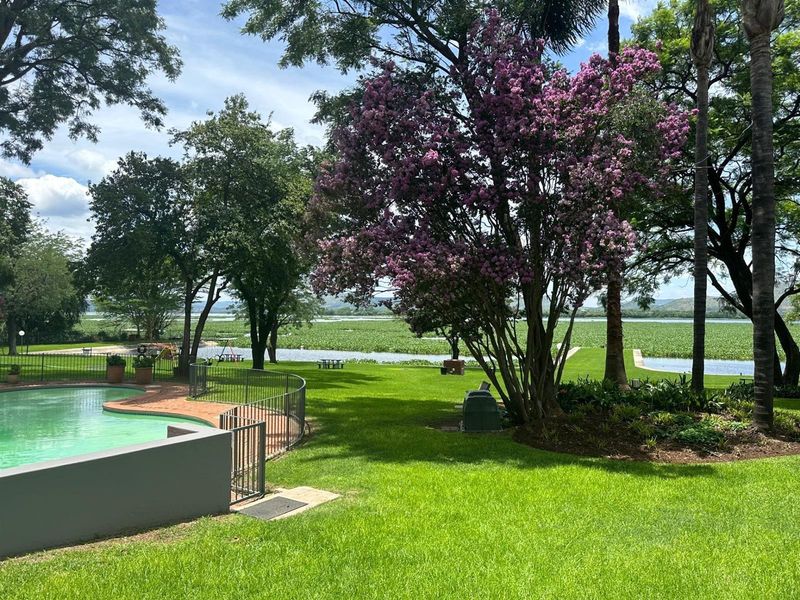 Apartment For Sale with Furniture in  Montego Bay, Kosmos, Hartbeespoort, North West - Photo 2