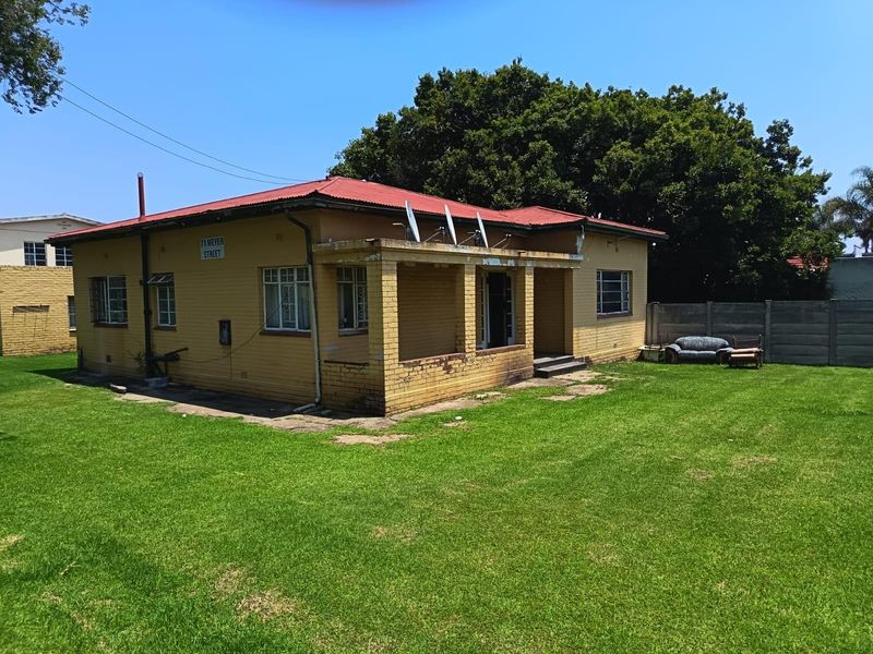 House  For Sale in Roodepoort Central, Roodepoort - Photo 3