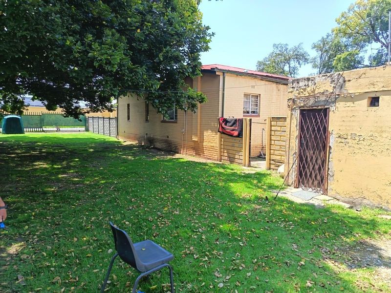 House  For Sale in Roodepoort Central, Roodepoort - Photo 5