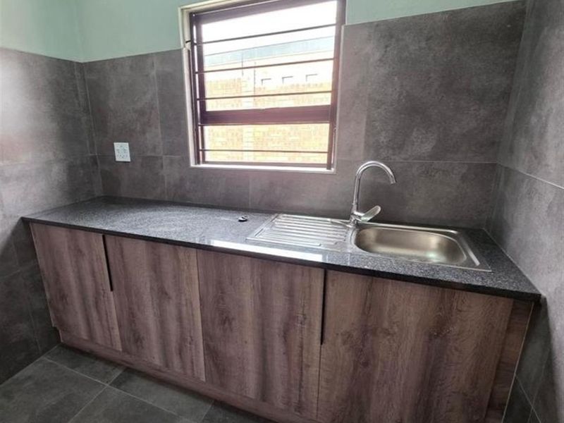 Brand New Industrial Property To Rent in Ormonde View, Ormonde, Johannesburg - Photo 8