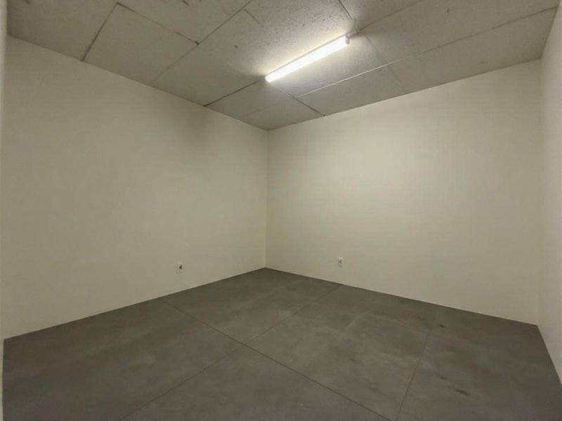 Relatively NEW Industrial Property, in a Business Park To Rent in Ormonde, Johannesburg - Photo 6