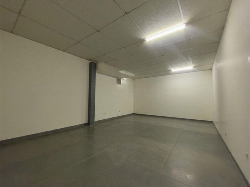 Relatively NEW Industrial Property, in a Business Park To Rent in Ormonde, Johannesburg - Photo 9
