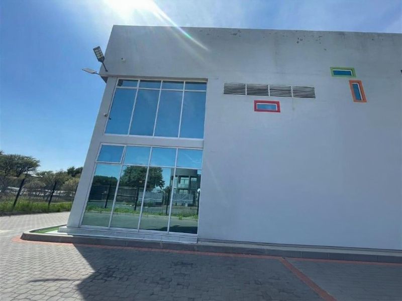 Relatively NEW Industrial Property, in a Business Park To Rent in Ormonde, Johannesburg - Photo 5
