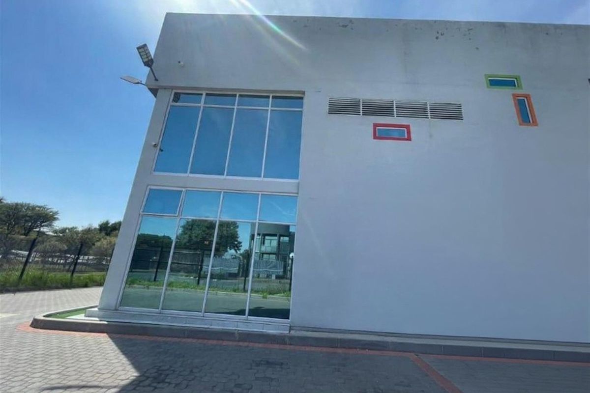 Relatively NEW Industrial Property, in a Business Park To Rent in Ormonde, Johannesburg - Photo 5