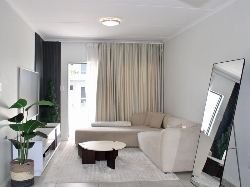 Modern 3 Bedroom Duplex With 2.5 Bathrooms - Photo 7