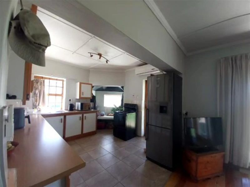 Two Bedroom House for Sale in Heidelberg Western Cape - Photo 5