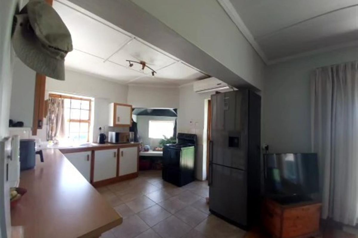 Two Bedroom House for Sale in Heidelberg Western Cape - Photo 5