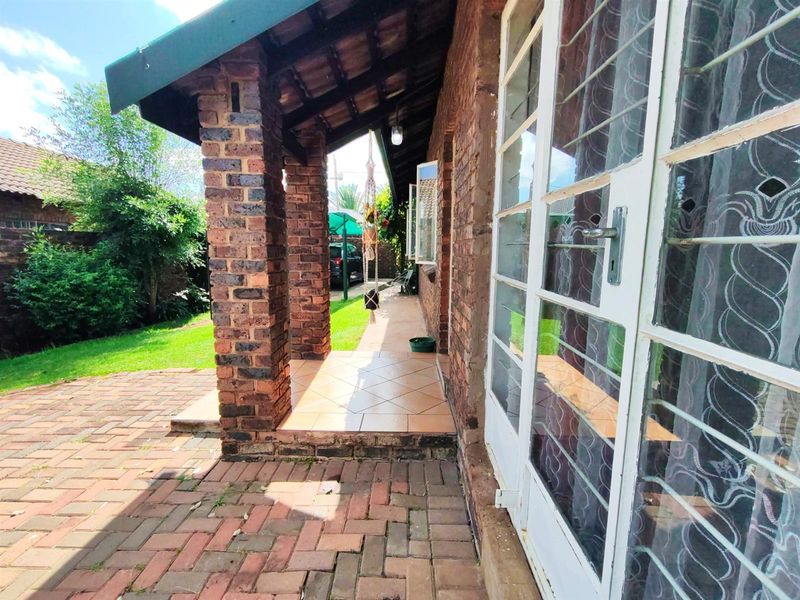 House For Sale in Middelburg South, Middelburg - Photo 6