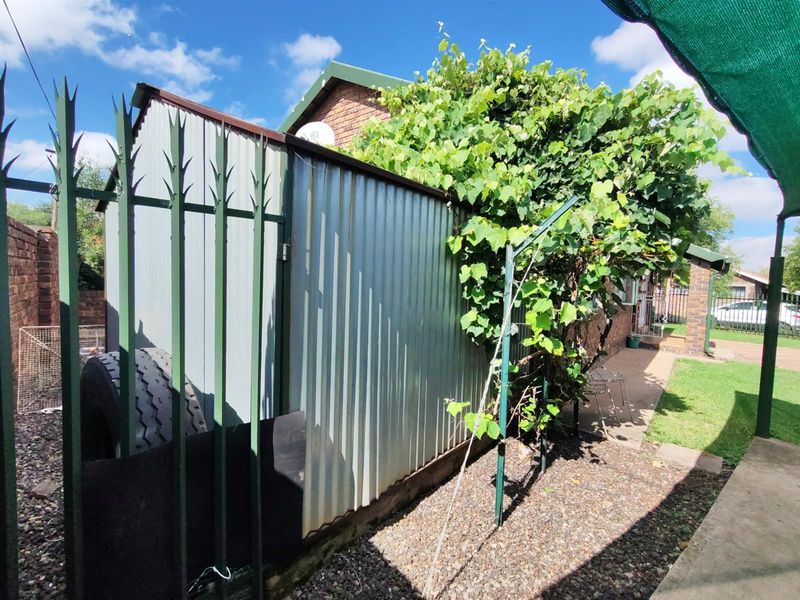 House For Sale in Middelburg South, Middelburg - Photo 10