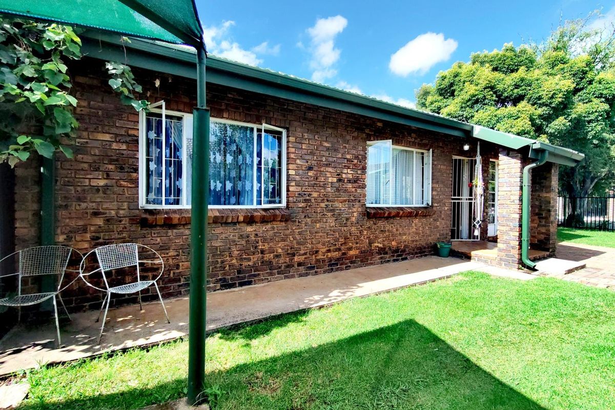 House For Sale in Middelburg South, Middelburg - Photo 5
