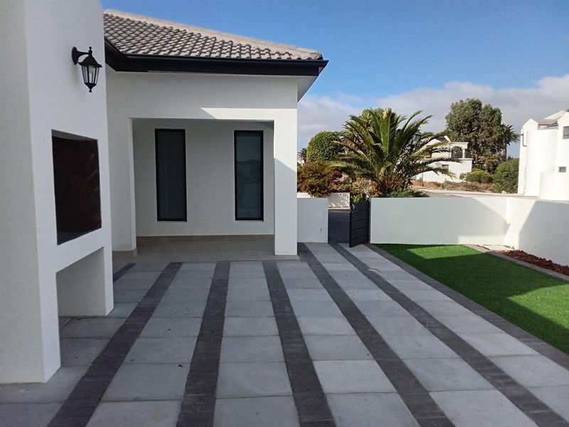 House For Sale in Shelley Point, St Helena Bay - Photo 3