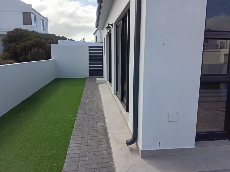 House For Sale in Shelley Point, St Helena Bay - Photo 7