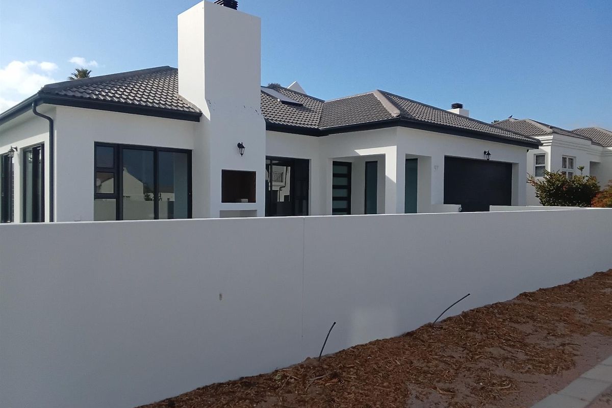 House For Sale in Shelley Point, St Helena Bay - Photo 2