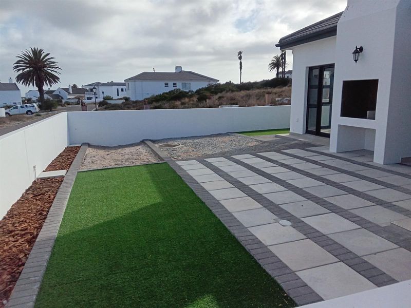 House For Sale in Shelley Point, St Helena Bay - Photo 4