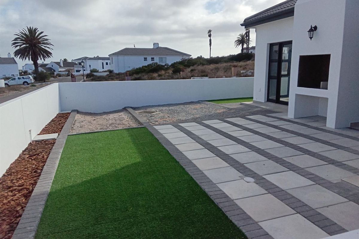 House For Sale in Shelley Point, St Helena Bay - Photo 4