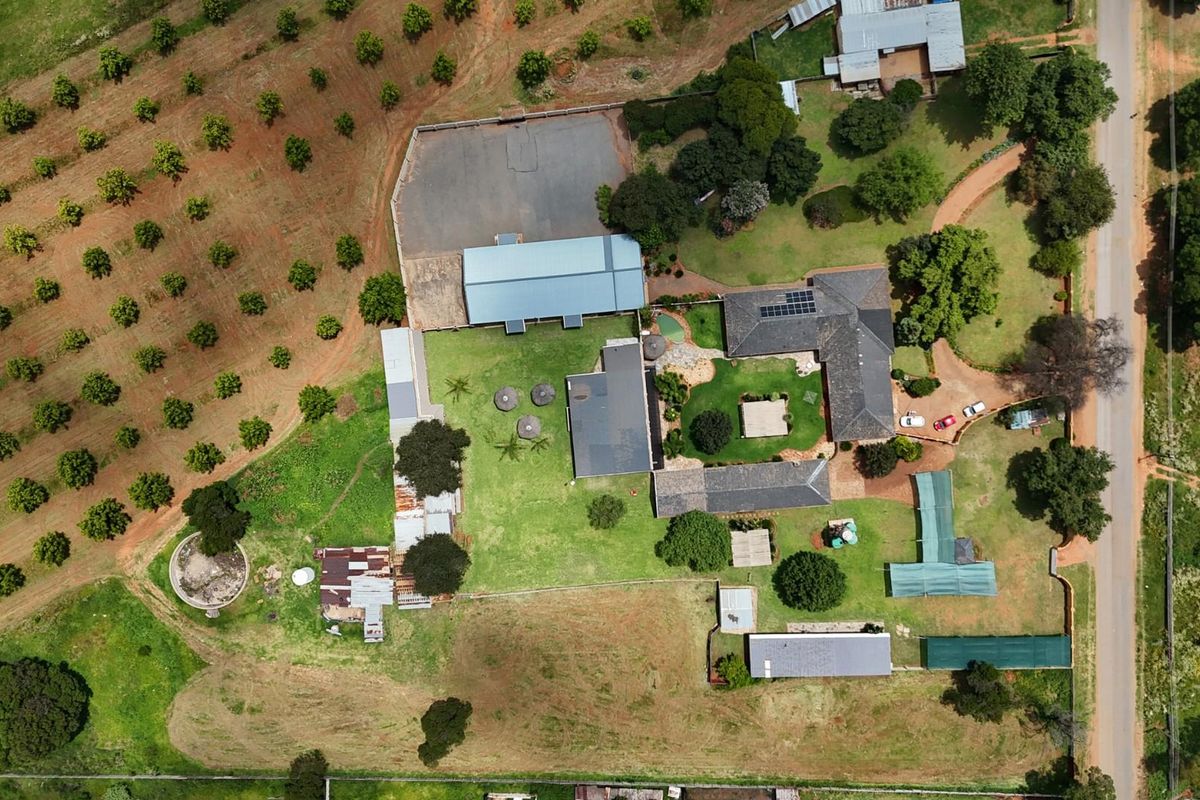 Income-Generating Small Holding for Sale in Wheatlands AH, Randfontein | Guesthouse, Conference Venu - Photo 4