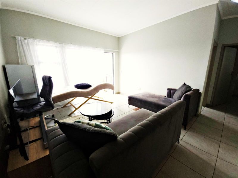 Easy Estate Lifestyle - Popular and in a great Location - Photo 9