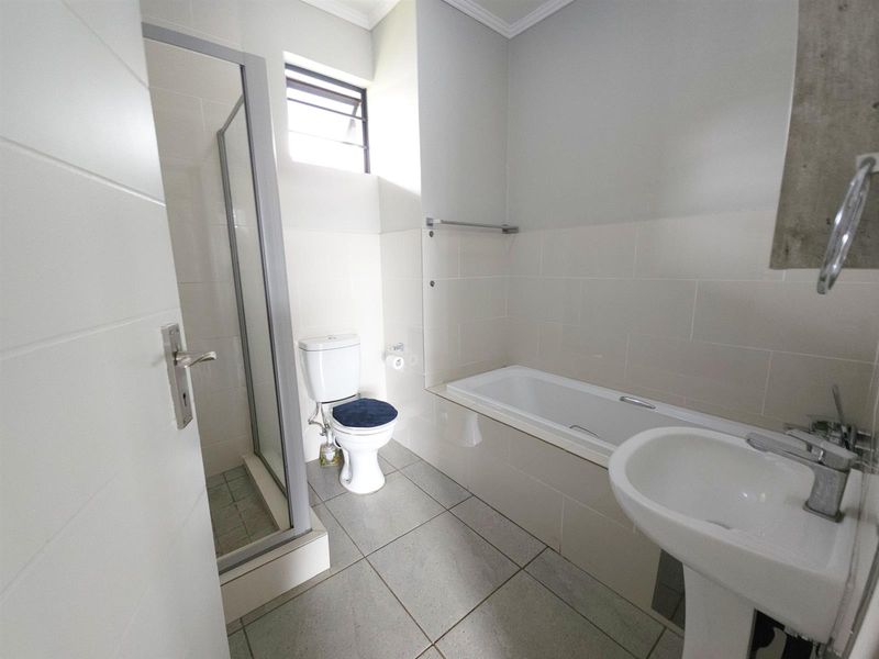 Easy Estate Lifestyle - Popular and in a great Location - Photo 4