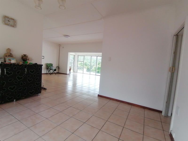 Ramsgate. Starter Home and Co-Investing Opportunity with Income Potential - Photo 5