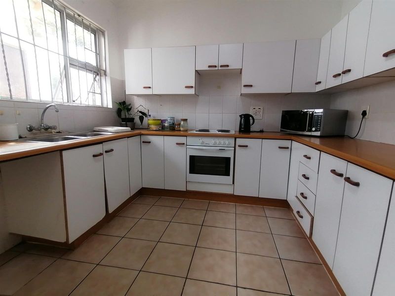 Ramsgate. Starter Home and Co-Investing Opportunity with Income Potential - Photo 8