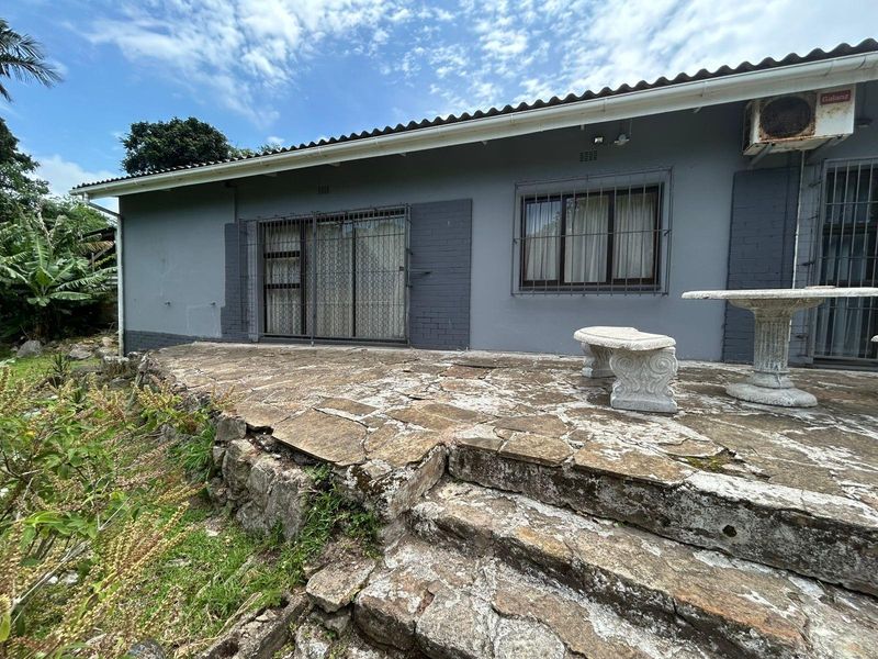House For Sale in Uvongo, KwaZulu Natal - Photo 3