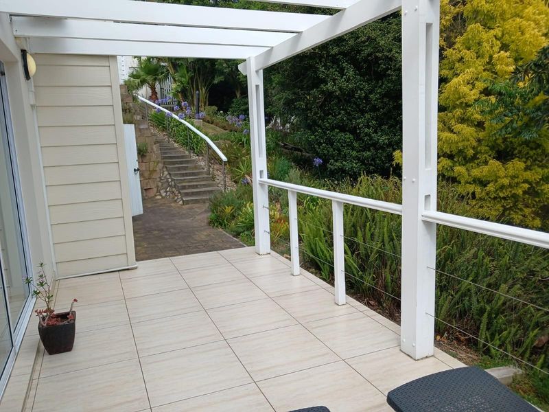 FULLY FURNISHED 2 BED 1 BATH IN OAKLANDS AT THE KNOLL FOR SALE - Photo 4