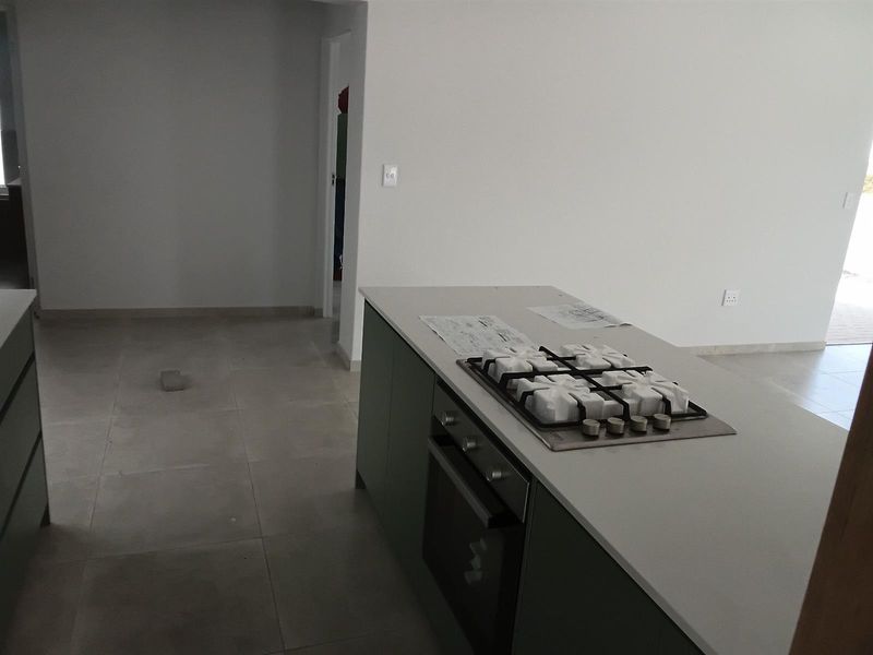 House For Sale in Brittania Bay, St Helena Bay - Photo 8