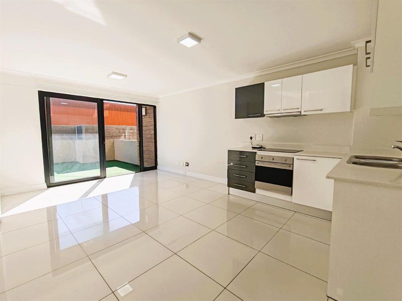 No Transfer Duty, Mountain view Apartments For Sale - Photo 4