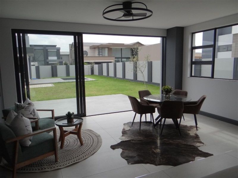 4 Bedroom House For Sale in Midstream Heights, Midstream Estate, Centurion - Photo 10