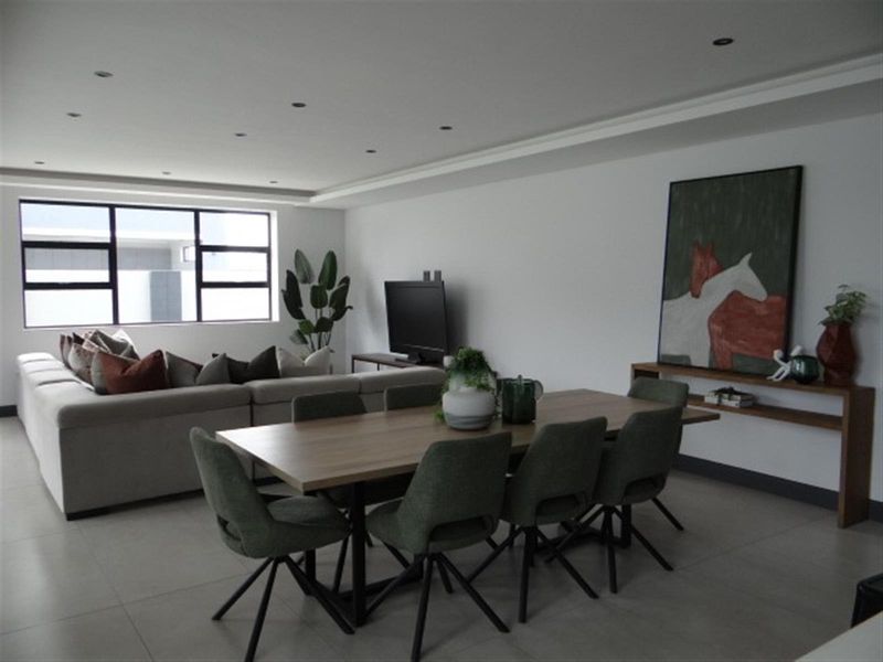 4 Bedroom House For Sale in Midstream Heights, Midstream Estate, Centurion - Photo 4
