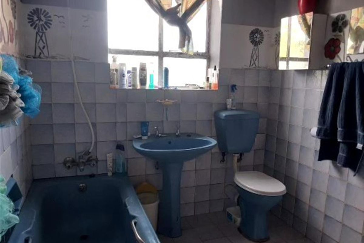 House For Sale in Heidelberg Western Cape - Photo 3