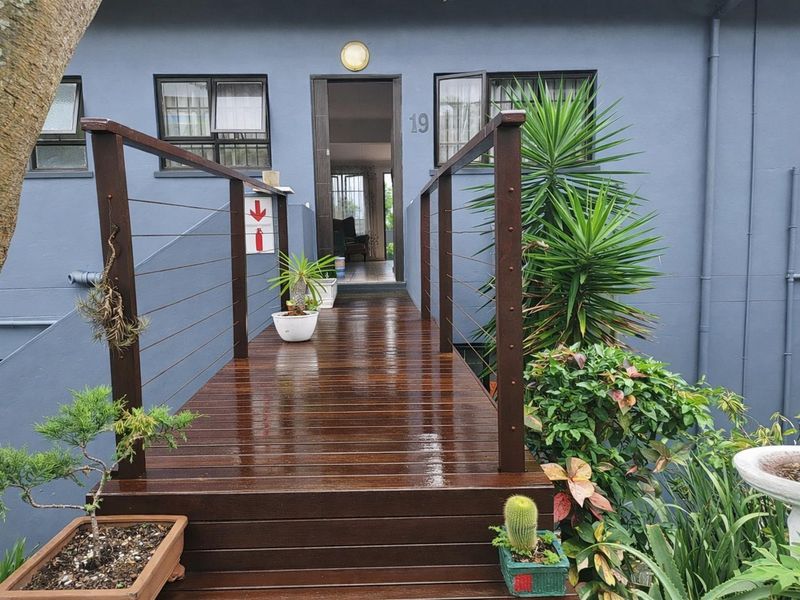 Stunning Sea-View 3-Bedroom Apartment in Sought-After Westbrook Manor - Effortless Coastal Living - Photo 8