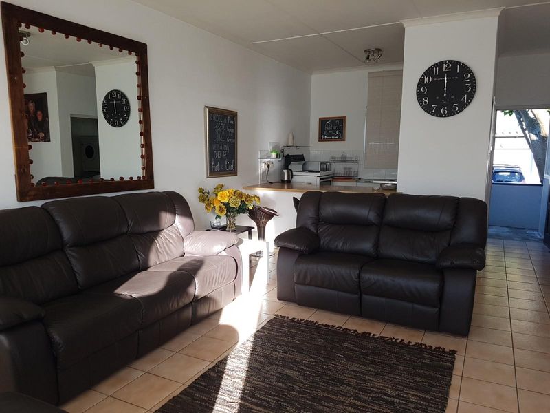 Stunning Sea-View 3-Bedroom Apartment in Sought-After Westbrook Manor - Effortless Coastal Living - Photo 9