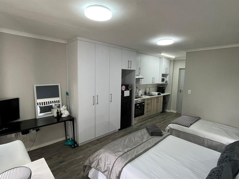 Modern Studio Apartment + Garage in popular Cederberg Estate in Haasendal - Photo 7