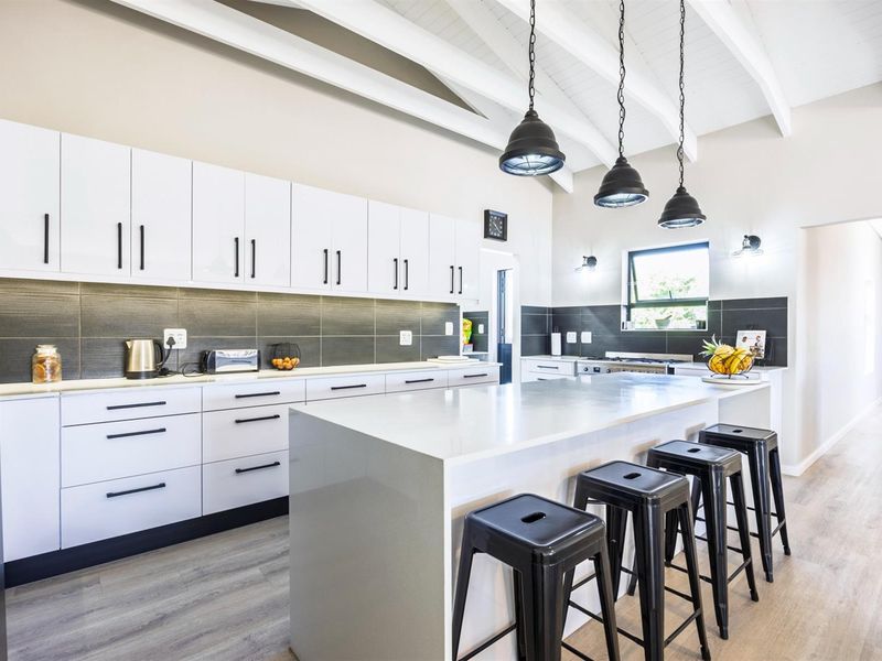 Modern three bedroom house in beautiful Langebaan Country Estate - Photo 8