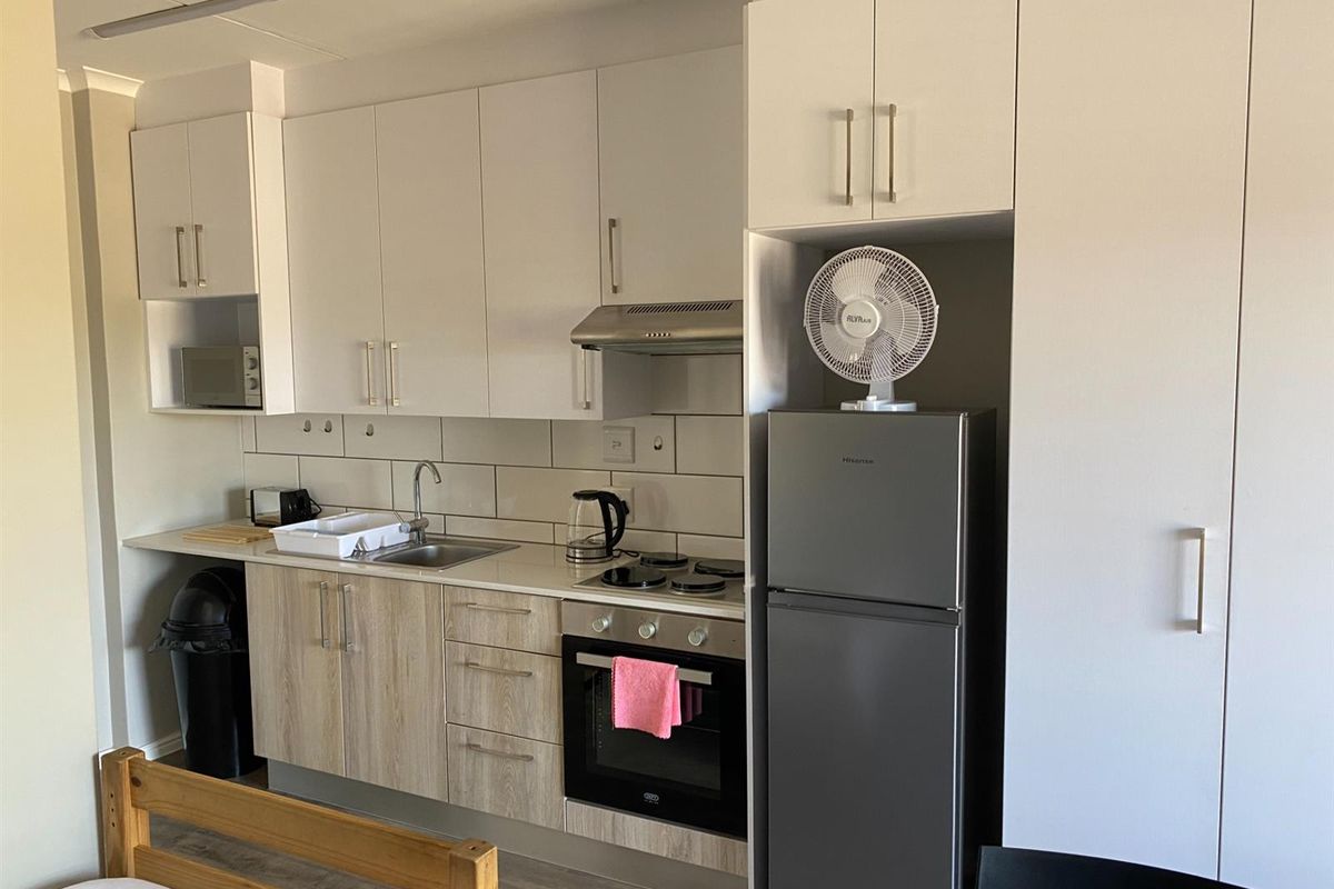 Modern Studio Apartment + Garage in popular Cederberg Estate in Haasendal - Photo 4