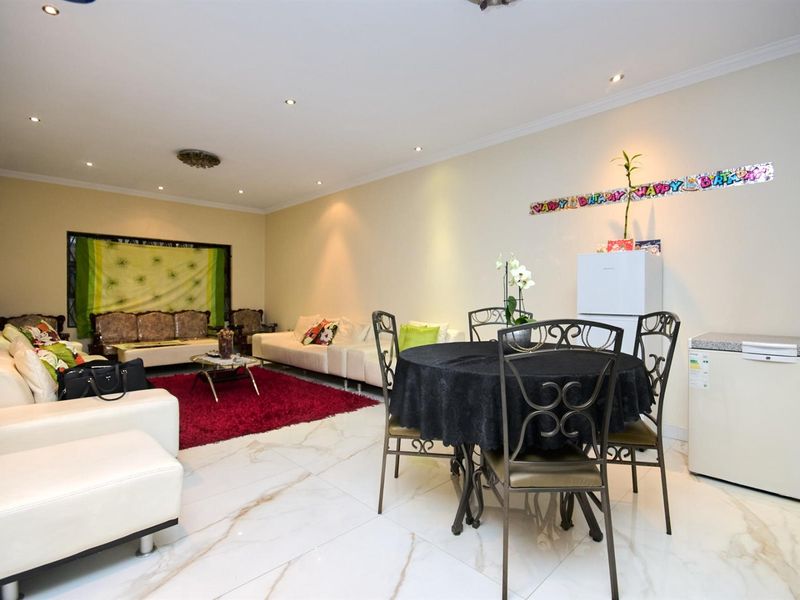 An Exceptional Residence in Vorna Valley Midrand For Sale - Photo 10