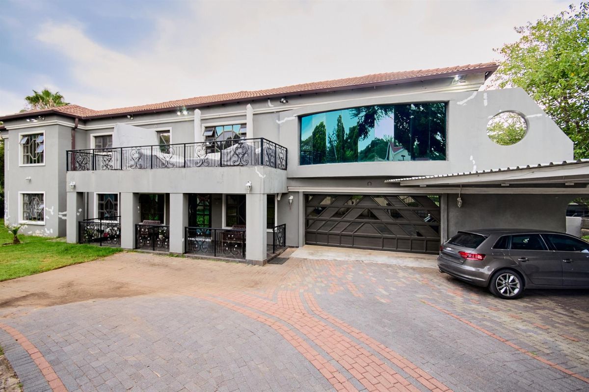 An Exceptional Residence in Vorna Valley Midrand For Sale - Photo 3